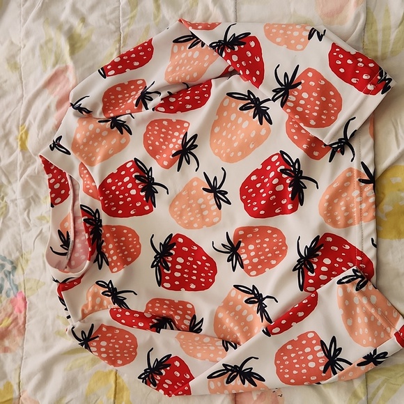 Carter's Longsleeve Swim 4T - Picture 2 of 6